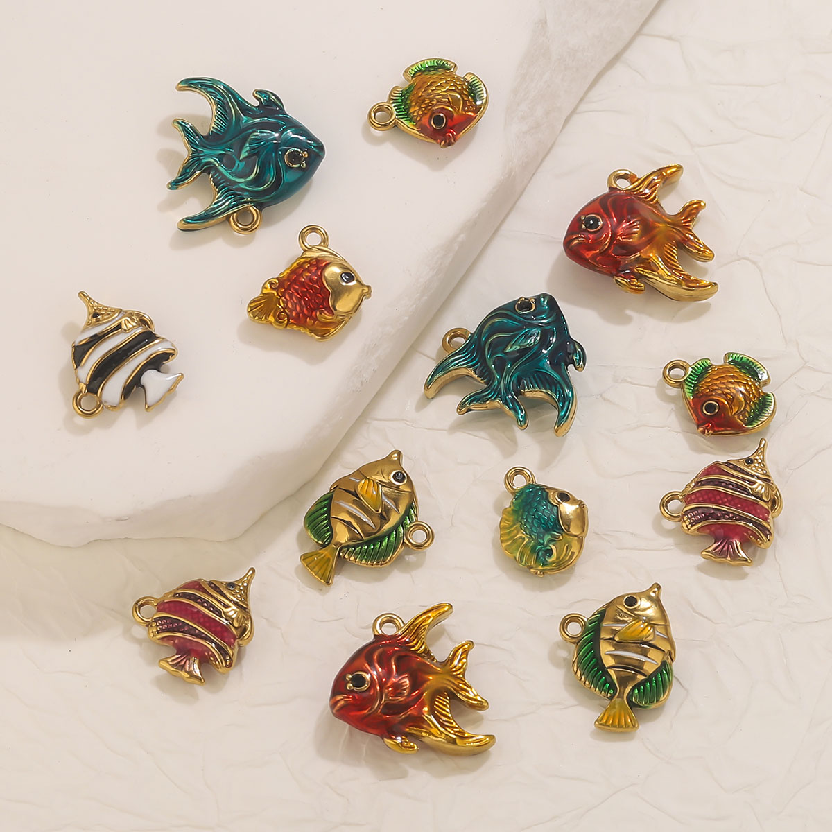 4 個ステンレス鋼エナメル海洋魚チャーム PVD ​​金メッ - Jewelry Making Materials Wholesale のレビューと価格