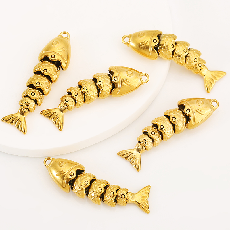 2 個ステンレス鋼スイングフィッシュチャームスプライスフィッ - Jewelry Making Materials Wholesale のレビューと価格